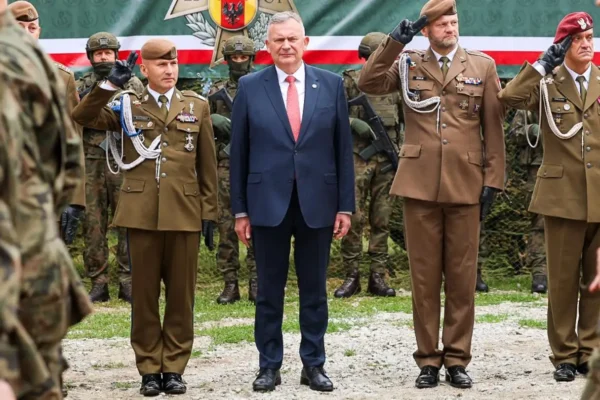 Sekretarz stanu Paweł Bejda na uroczystej przysiędze terytorialsów w Uniejowie