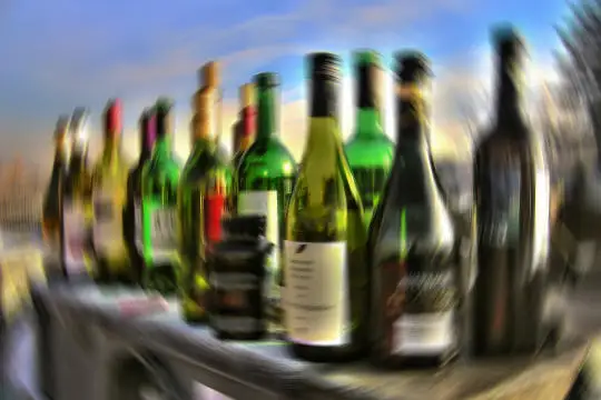Kraków wydłuża nocny zakaz sprzedaży alkoholu – od 22 do 6