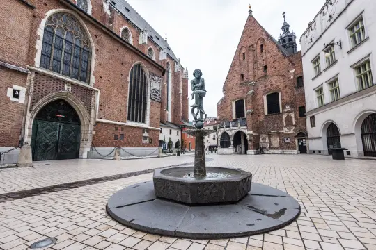 Awantura na cmentarzu Mariackim. Szlachcic stanął przed sądem