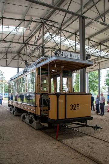 Zabytkowy wrocławski tramwaj Maximum wyjedzie na krakowską linię 0