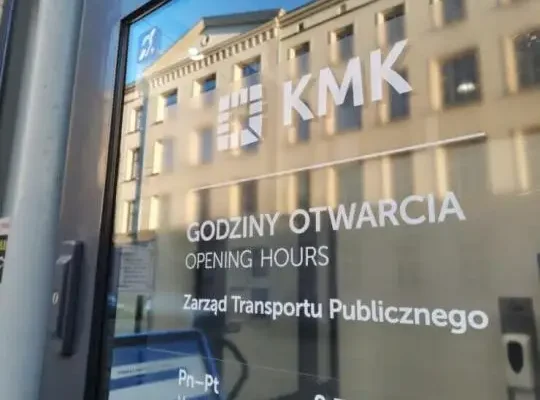 Kraków: ZTP i MPK z ograniczoną obsługą w piątek. Gdzie załatwisz sprawy?