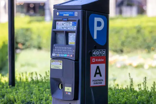 Kraków: w niedzielę handlową parkowanie w podstrefie A będzie bezpłatne