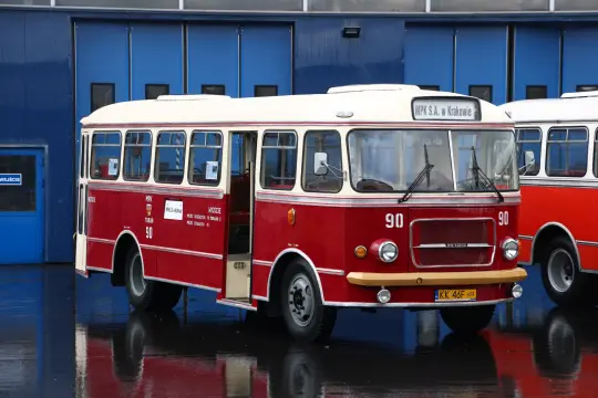 Zabytkowe tramwaje i autobusy znów na ulicach Krakowa