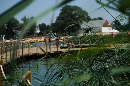 Sezon kąpielowy na Przylasku Rusieckim – sprawdź, co czeka na plażowiczów