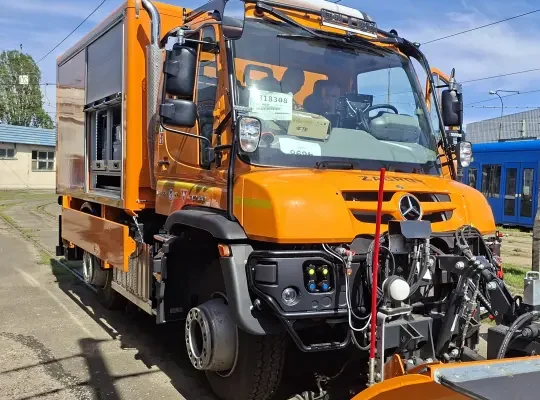 MPK Kraków wzbogaca flotę: nowy Unimog do usuwania awarii tramwajów
