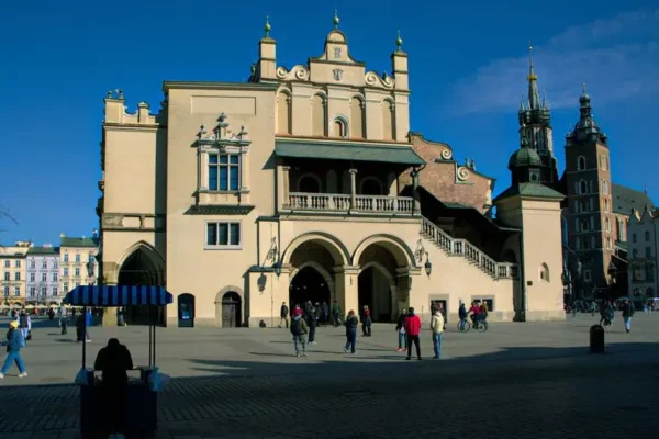 Kraków dementuje: nie było podwyżek dla dyrektorów miejskich jednostek