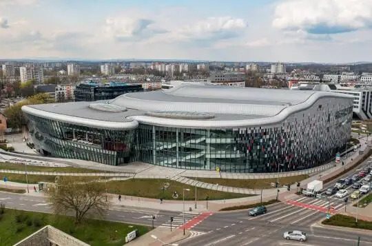 Kongresowy lipiec w Krakowie: branża spotkań nie zwalnia tempa