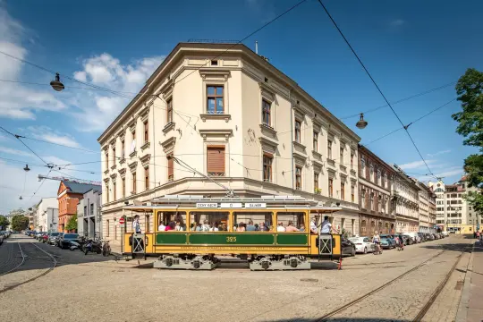 Zabytkowe autobusy i tramwaje wyjadą na krakowskie ulice w niedzielę