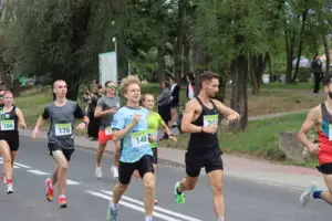 XII Bieg Marchewkowy w Zielonkach: ponad 550 uczestników i sportowe emocje w Parku Wiejskim