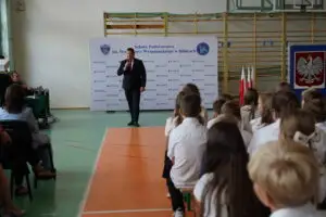 Ponad 2,7 tys. uczniów rozpoczęło naukę w gminie Zielonki. Nowe wyzwania i inwestycje w szkołach