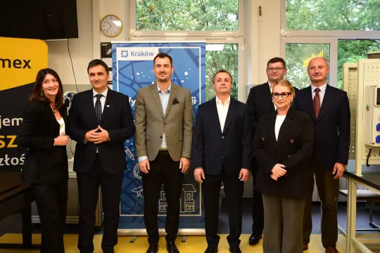 Nowa pracownia automatyki w krakowskim ZSE nr 1 dzięki współpracy z Budimexem