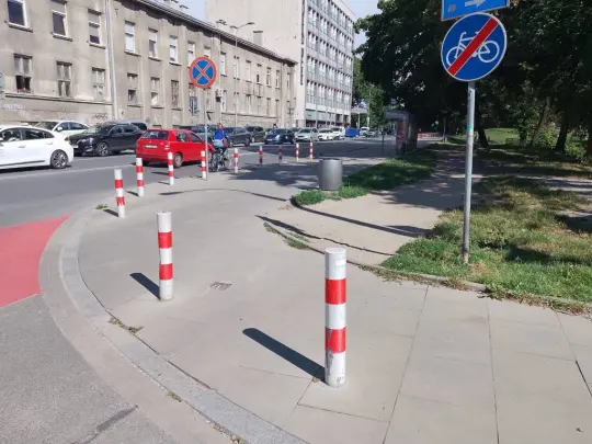 Nowy odcinek drogi dla rowerów przy Parku Kleparskim – prace na ul. Prądnickiej